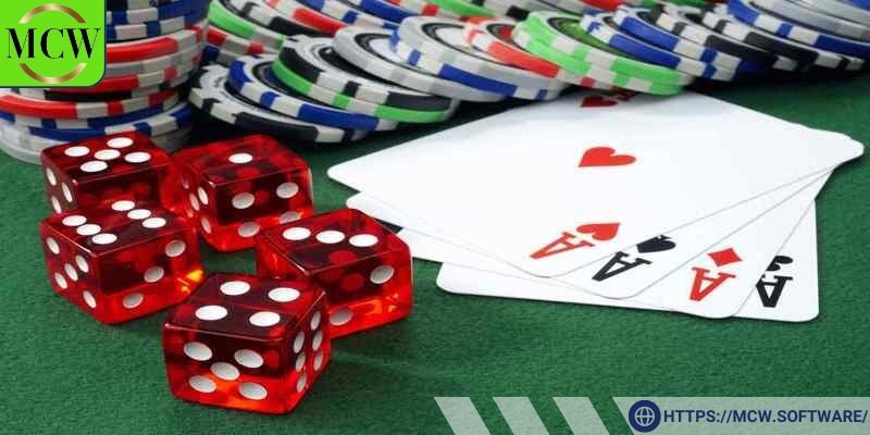 Trong game bài phỏm, nếu không ăn được bài, người chơi phải bốc bài từ nọc