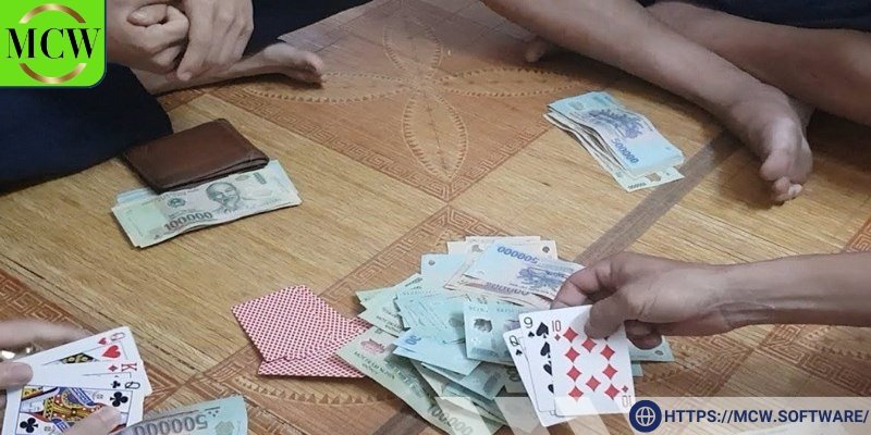 Khi đánh bài cần biết dừng đúng lúc, tránh sa đà dẫn đến rủi ro